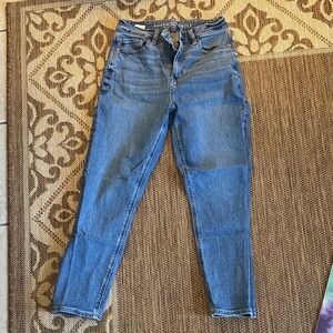 American Eagle Mom Jeans